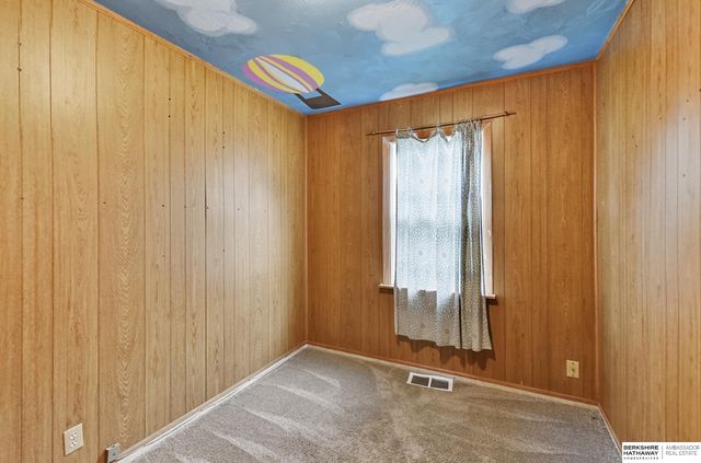 2232 Wilson Drive, Bellevue, NE 68005