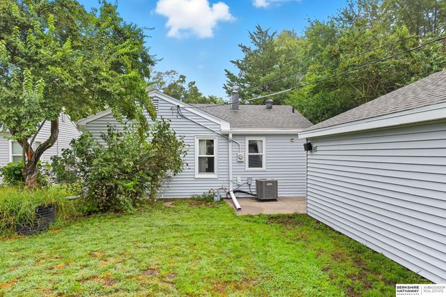 2232 Wilson Drive, Bellevue, NE 68005