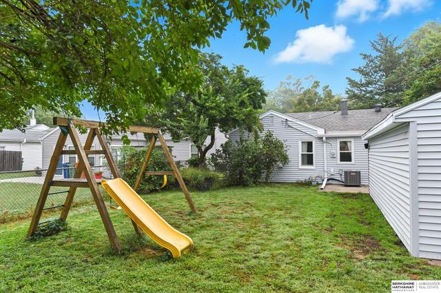 2232 Wilson Drive, Bellevue, NE 68005