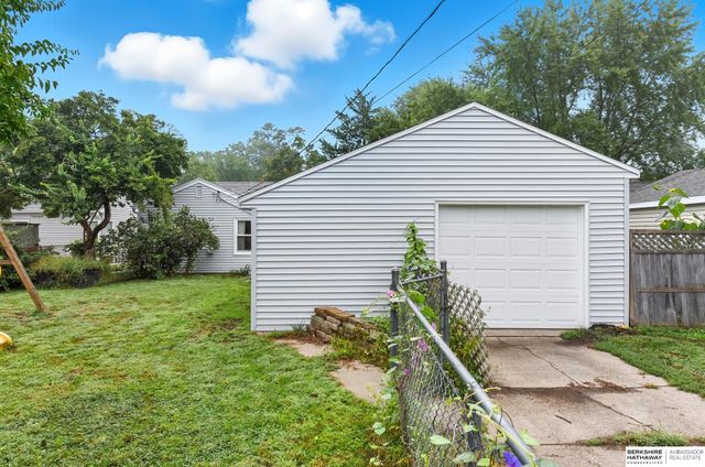 2232 Wilson Drive, Bellevue, NE 68005