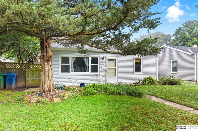 2232 Wilson Drive, Bellevue, NE 68005