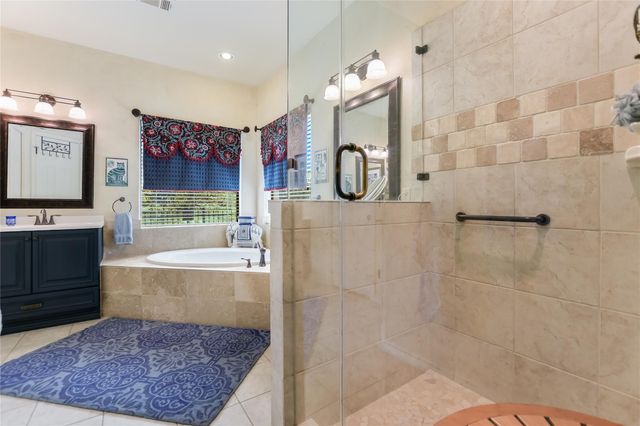 101 Western SPUR, Horseshoe Bay, TX 78657