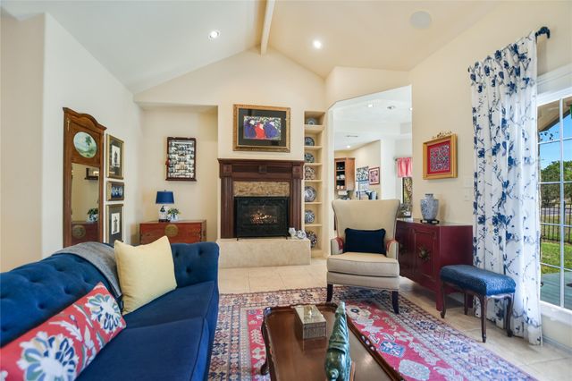 101 Western SPUR, Horseshoe Bay, TX 78657