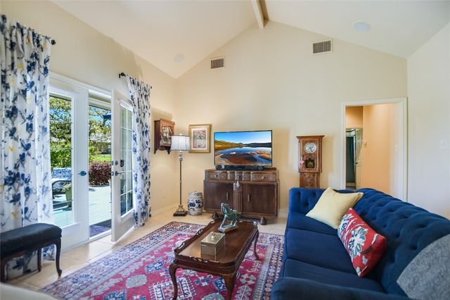 101 Western SPUR, Horseshoe Bay, TX 78657