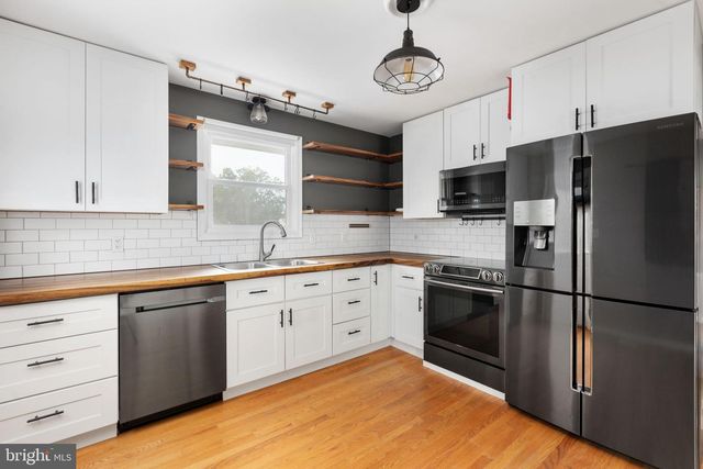 206 ALEXANDRIA ST, Fredericksburg, VA 22408