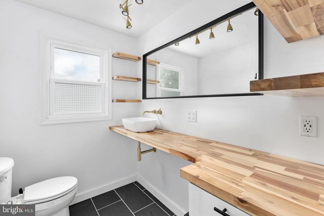 206 ALEXANDRIA ST, Fredericksburg, VA 22408