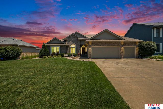 6215 N 153 Street, Omaha, NE 68116