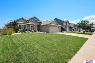 6215 N 153 Street, Omaha, NE 68116
