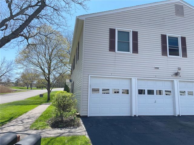 1 Swan Trail, Perinton, NY 14450