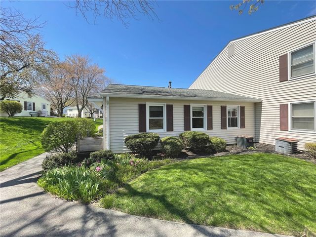 1 Swan Trail, Perinton, NY 14450