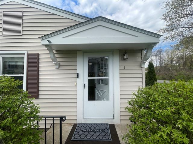 1 Swan Trail, Perinton, NY 14450