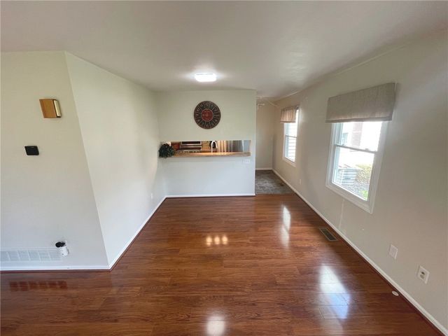 1 Swan Trail, Perinton, NY 14450