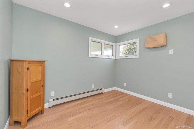 6 Birch Lane, Massapequa Park, NY 11762