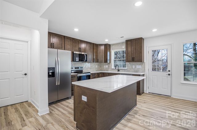 414 E Broad Street, East Spencer, NC 28144