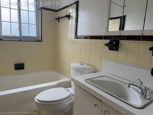 22910 Marter Road, St. Clair Shores, MI 48080