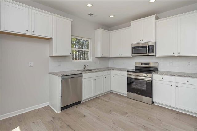 506 Charleston Place, Villa Rica, GA 30180