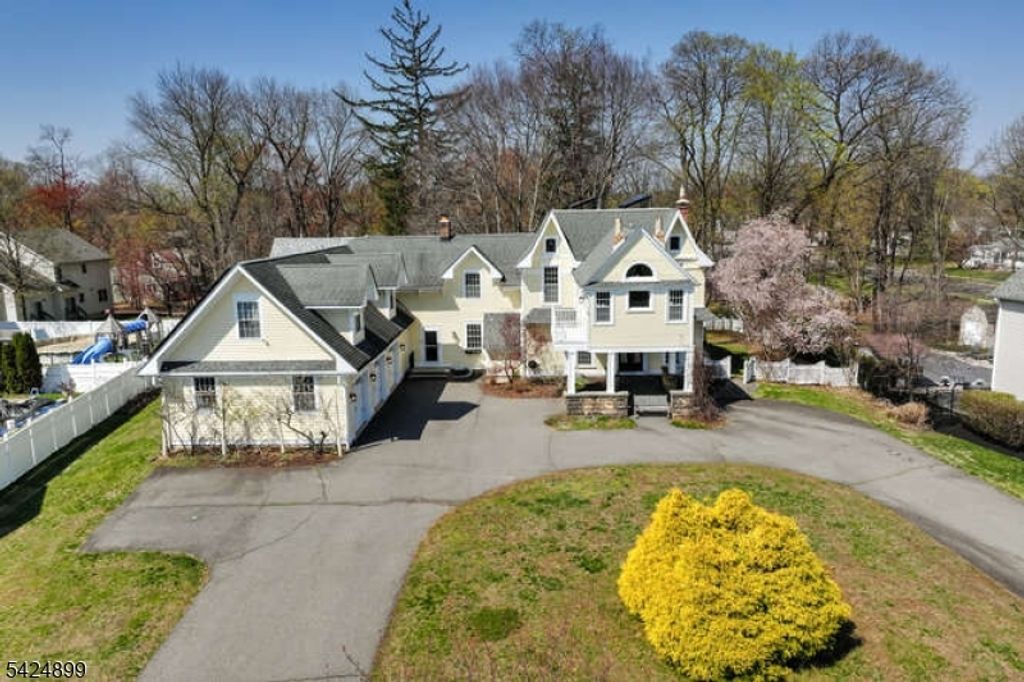 1812 Bellew Pl, South Plainfield Boro, NJ 07080 — exterior