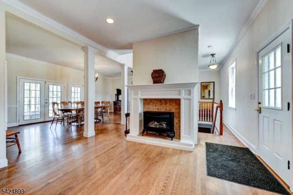 1812 Bellew Pl, South Plainfield Boro, NJ 07080 — photo 2