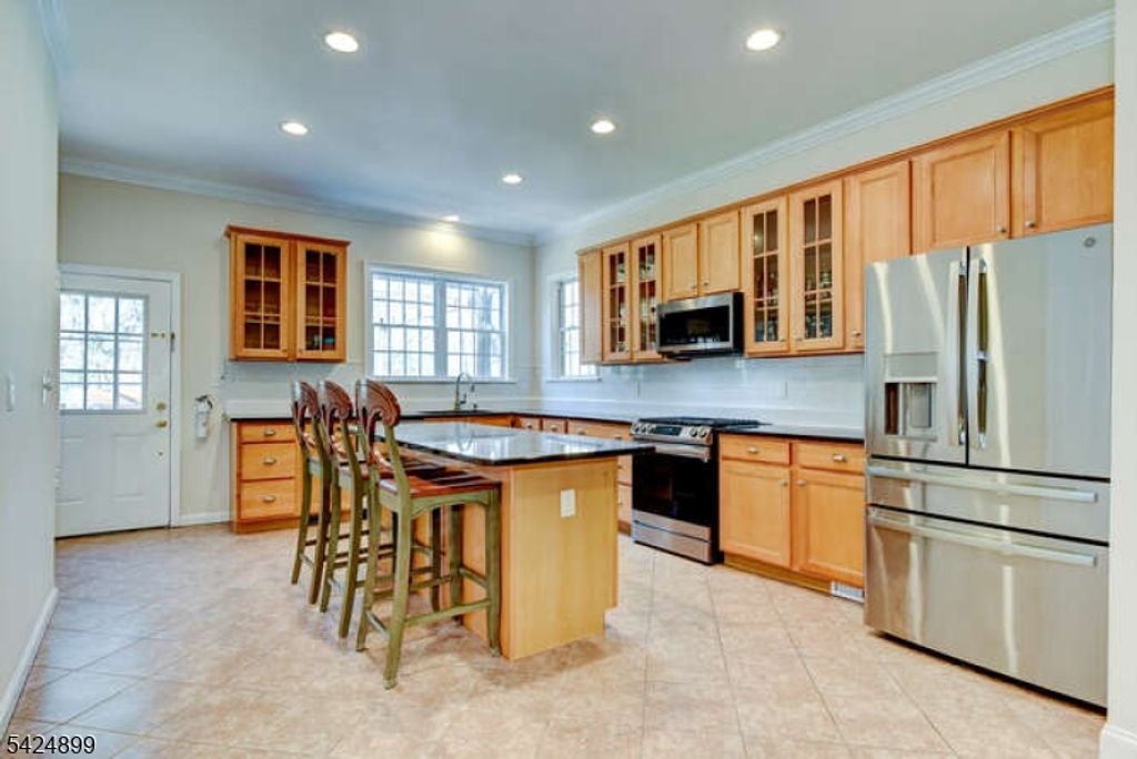 1812 Bellew Pl, South Plainfield Boro, NJ 07080 — photo 3