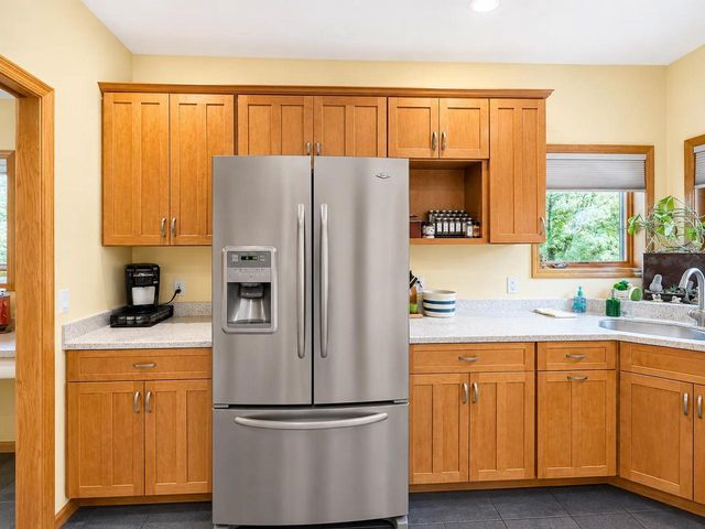 1825 Bringold Drive, Verona, WI 53593