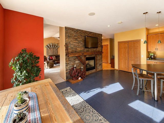 1825 Bringold Drive, Verona, WI 53593