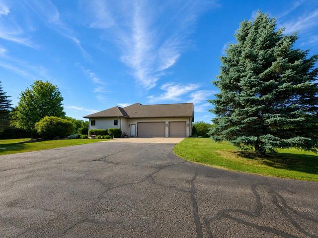 1825 Bringold Drive, Verona, WI 53593