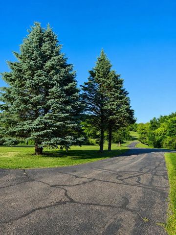 1825 Bringold Drive, Verona, WI 53593