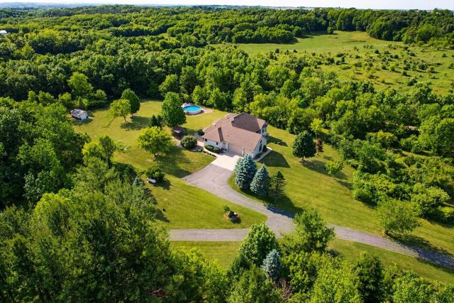 1825 Bringold Drive, Verona, WI 53593