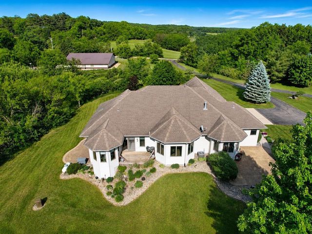 1825 Bringold Drive, Verona, WI 53593