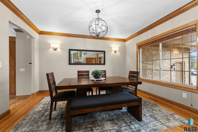 1601 S Sierra Cir Circle, Sioux Falls, SD 57110