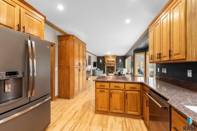 1601 S Sierra Cir Circle, Sioux Falls, SD 57110