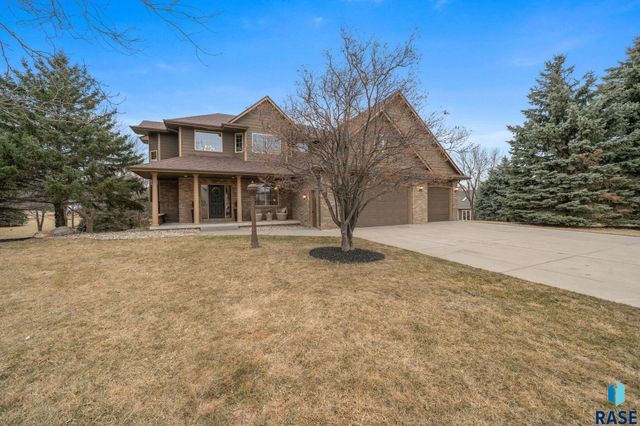 1601 S Sierra Cir Circle, Sioux Falls, SD 57110