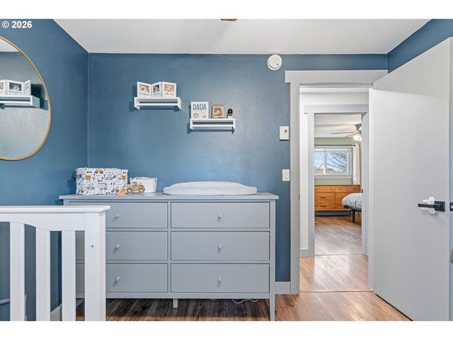 2490 Se ERMINE St, Albany, OR 97322