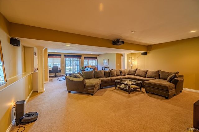 6047 Bay Hill Circle, Dewitt, NY 13078