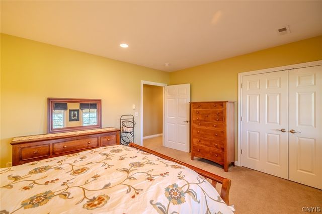 6047 Bay Hill Circle, Dewitt, NY 13078