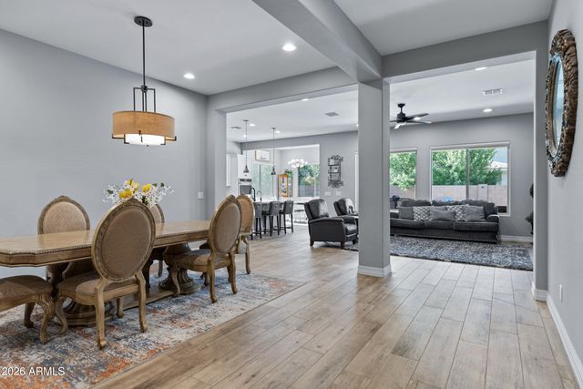 20948 E Canary Way, Queen Creek, AZ 85142