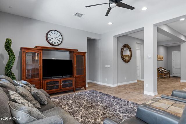 20948 E Canary Way, Queen Creek, AZ 85142