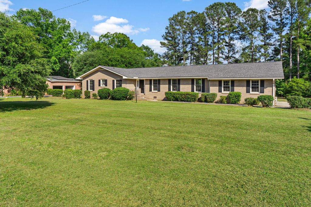 392 Fanfare Lane, Orangeburg, SC 29118