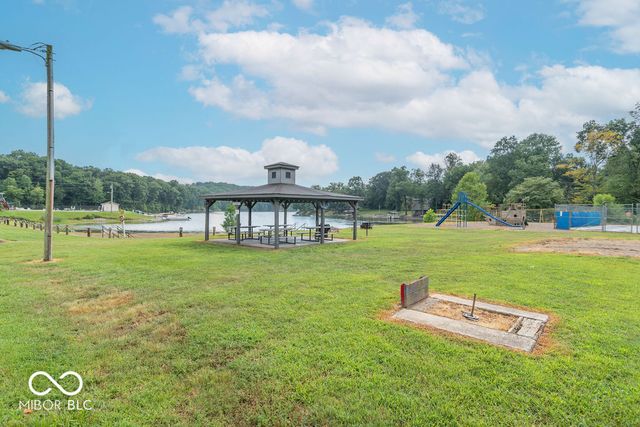 4523 E Parkwood Drive, Martinsville, IN 46151