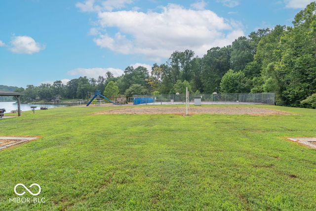 4523 E Parkwood Drive, Martinsville, IN 46151