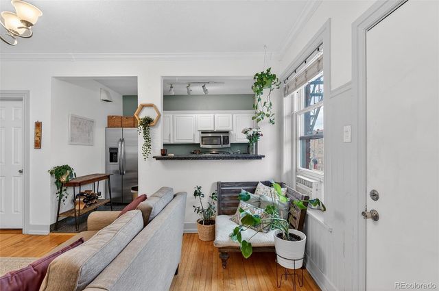 1376 N Pearl Street 203, Denver, CO 80203