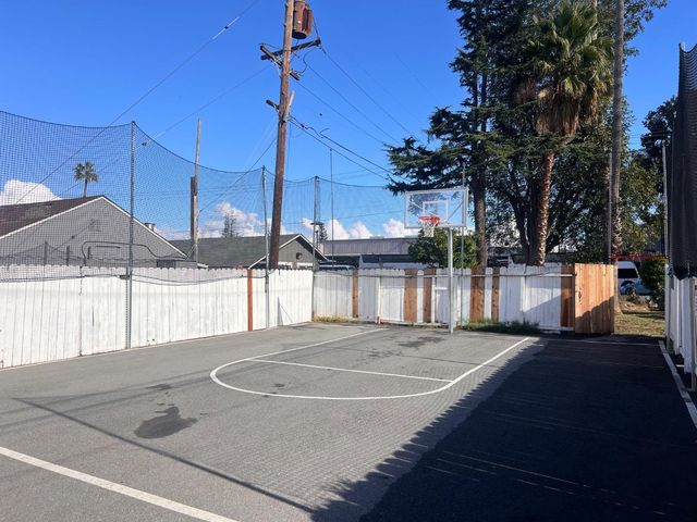 3499 E BAYSHORE Road 112, Redwood City, CA 94063