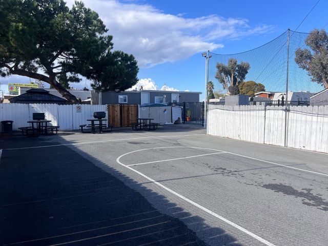 3499 E BAYSHORE Road 112, Redwood City, CA 94063