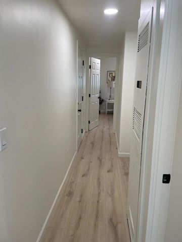 3499 E BAYSHORE Road 112, Redwood City, CA 94063