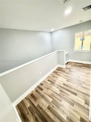 932 NW 2nd Street, Fort Lauderdale, FL 33311
