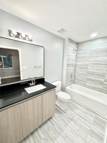 932 NW 2nd Street, Fort Lauderdale, FL 33311