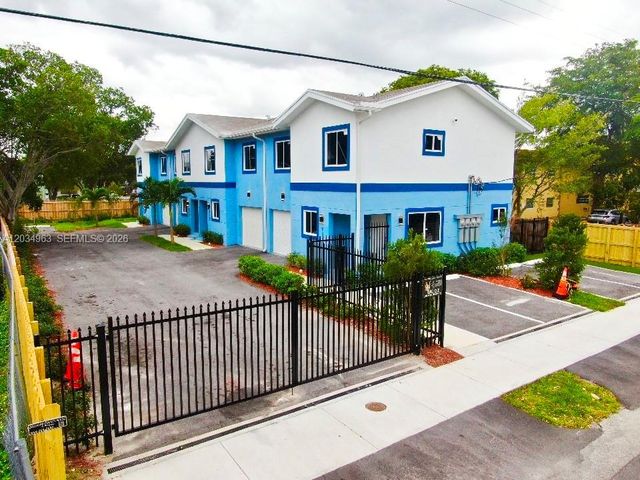 932 NW 2nd Street, Fort Lauderdale, FL 33311