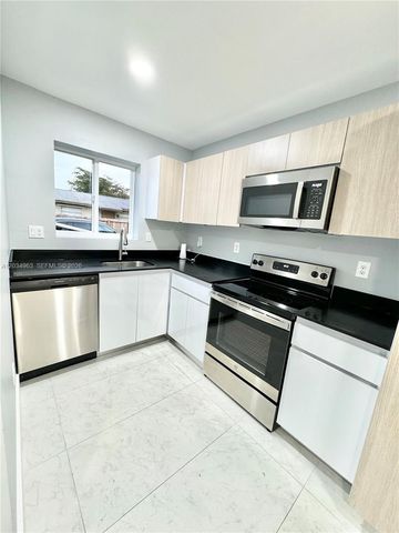 932 NW 2nd Street, Fort Lauderdale, FL 33311