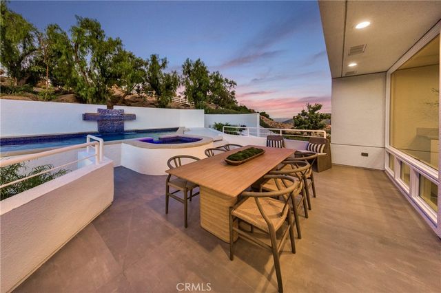 120 Stagecoach, Bell Canyon, CA 91307