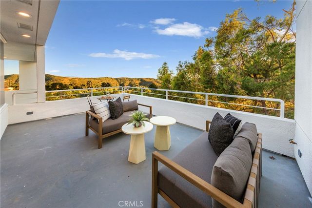 120 Stagecoach, Bell Canyon, CA 91307